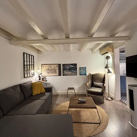 Rossello Apartment *