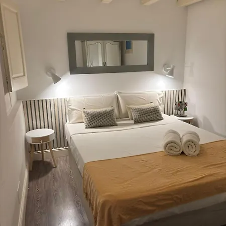 Rossello Apartment *